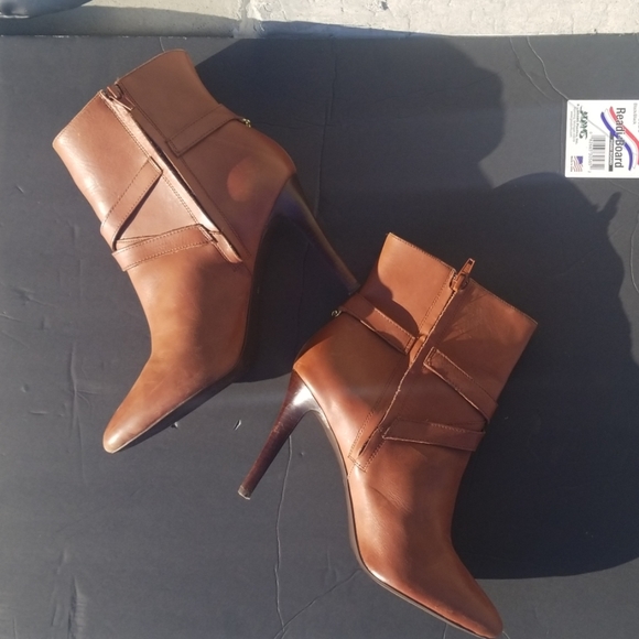 Lauren Ralph Lauren ankle booties size 9.5 - Picture 3 of 8